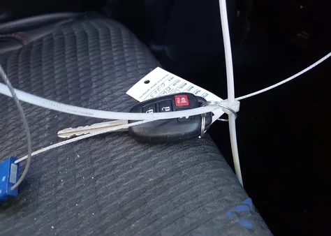 2015 Toyota Camry Se z USA, uszkodzony, nr VIN 4T1BF1FK0FU910203